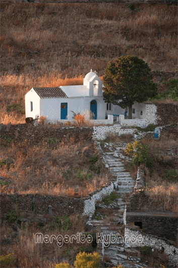 Δρυοπίδα Κύθνου γραφικά Εκκλησάκια...